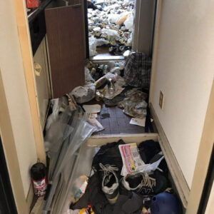 ワンルームマンションの特使清掃と残置物撤去作業／札幌市